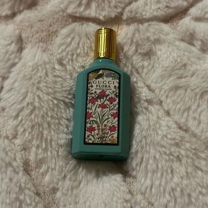 Gucci Flora Gorgeous Jasmin 0.33oz mini never used